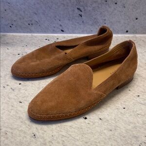 SOLUDOS
Venetian Moc-Toe Suede Loafers